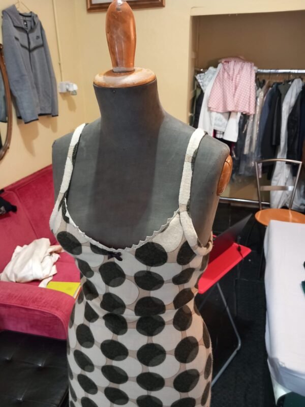 Vestito vintage primavera a pois - immagine 4